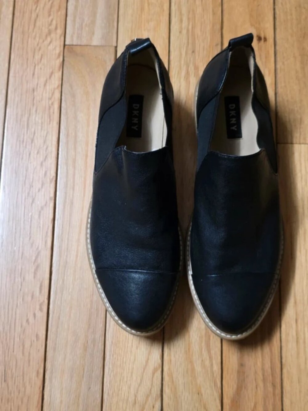 DKNY loafers black leather Size 8.5
